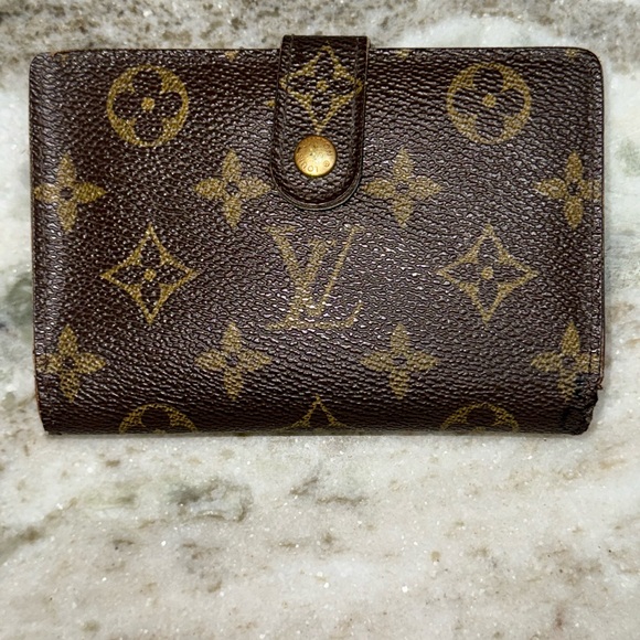 LOUIS VUITTON Porte Monnaie Viennois Bifold Wallet Monogram - Picture 1 of 14